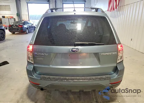 2011 Subaru Forester 2.5X Premium z USA, uszkodzony, nr VIN JF2SHBDC4BH713829